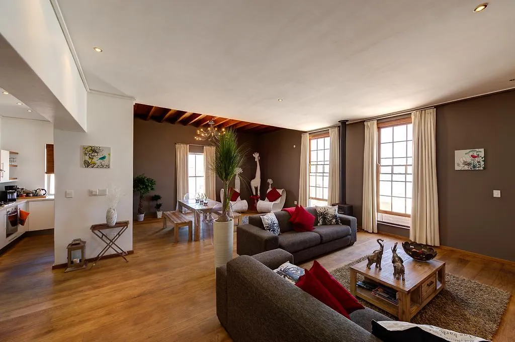 Santa Maria Beach House Holiday home Bloubergstrand