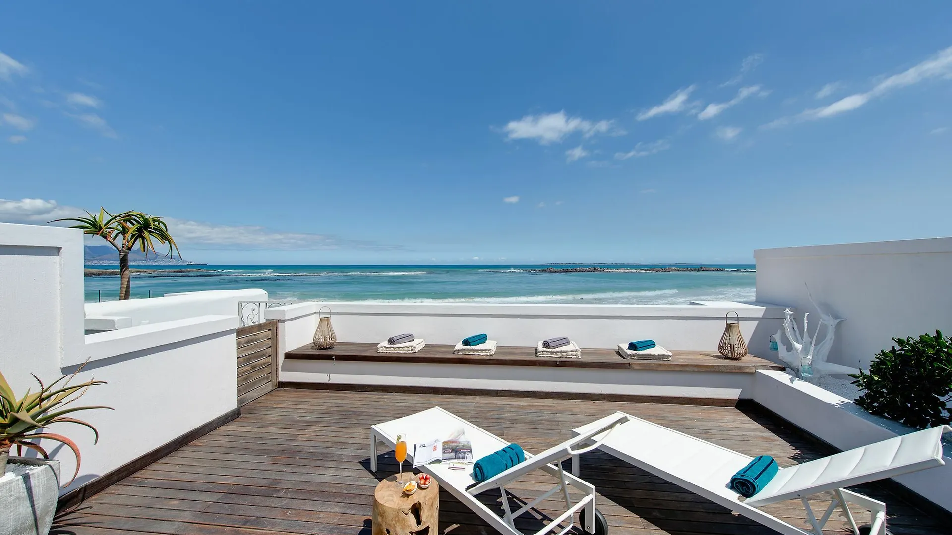 Santa Maria Beach House 0*, Bloubergstrand